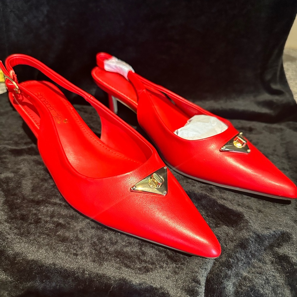 Red sling back heels with triangle details - size 6